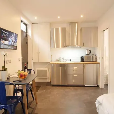 Apartment Mykeypers - Cozy Near Canal Saint Martin *