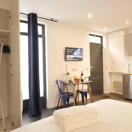 Apartment Mykeypers - Cozy Near Canal Saint Martin Paris